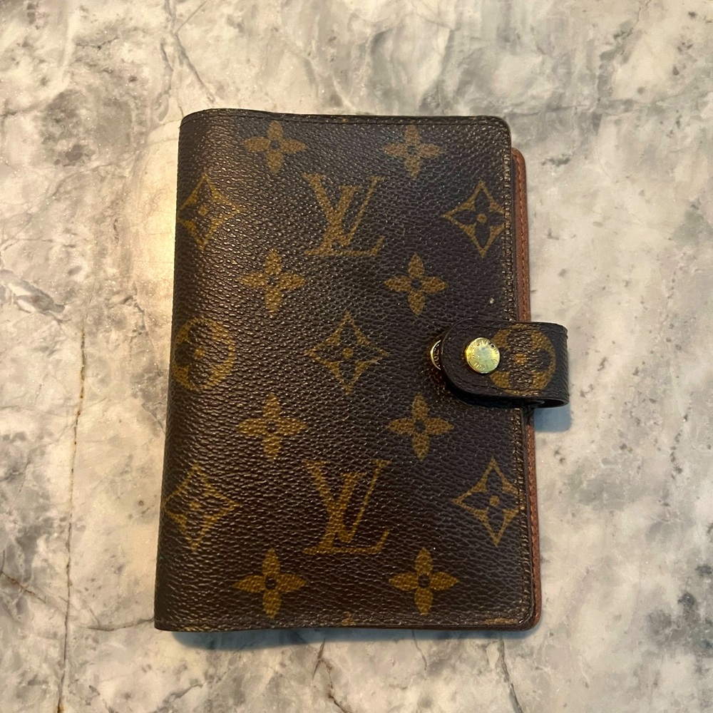 Louis Vuitton small ring agenda